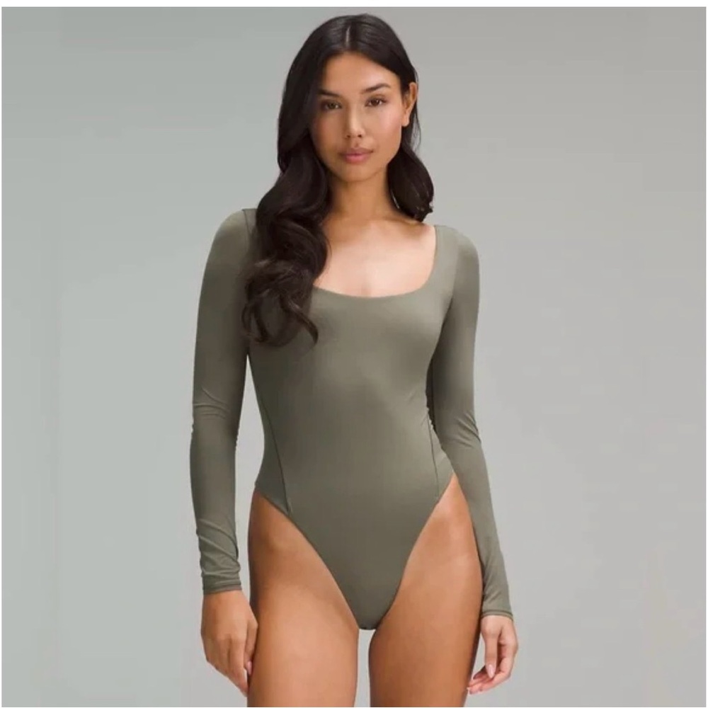Lululemon Green Long Sleeve Bodysuit Size M
